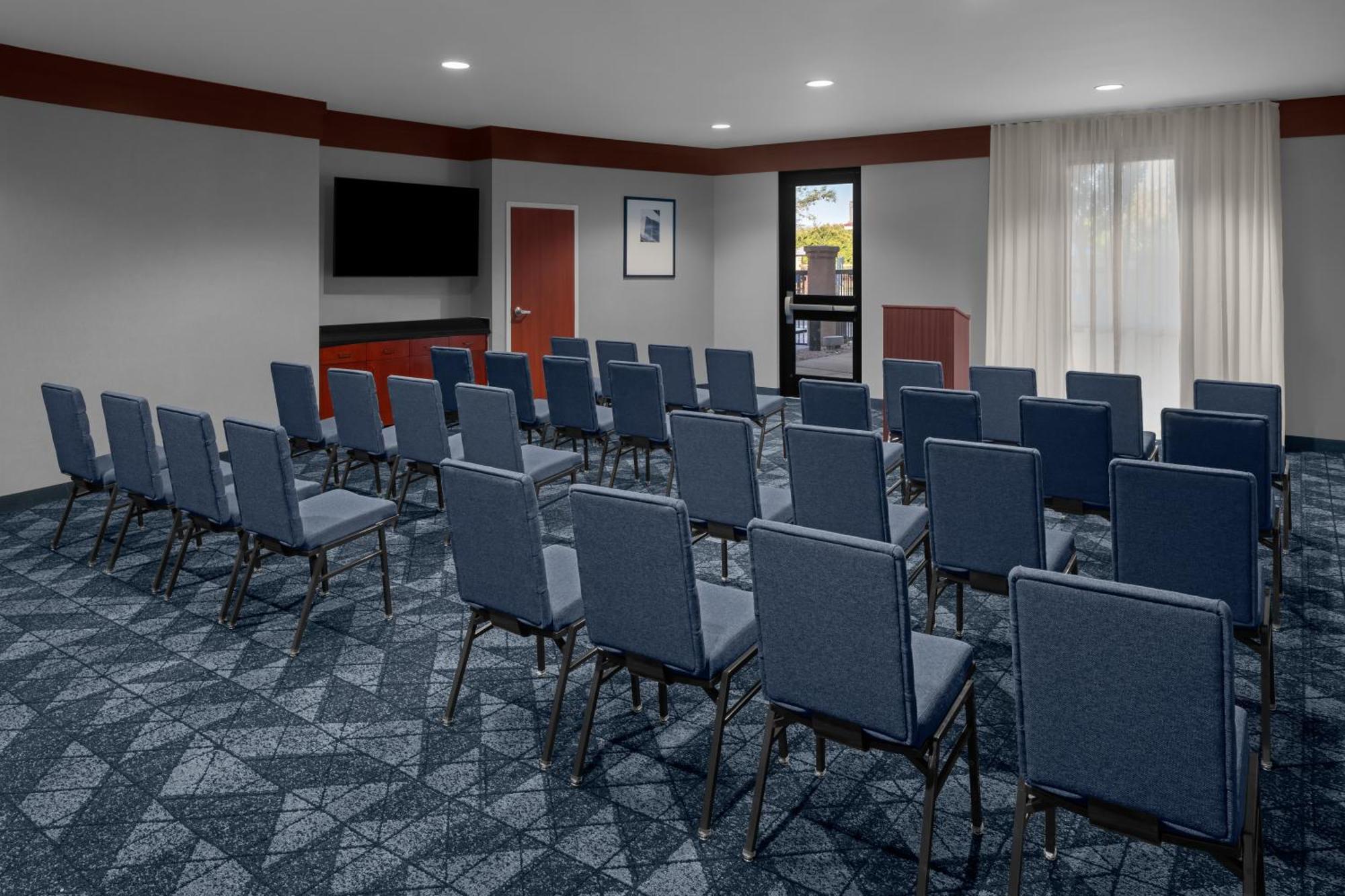 Courtyard By Marriott Santa Clarita Valencia Hotel Bagian luar foto