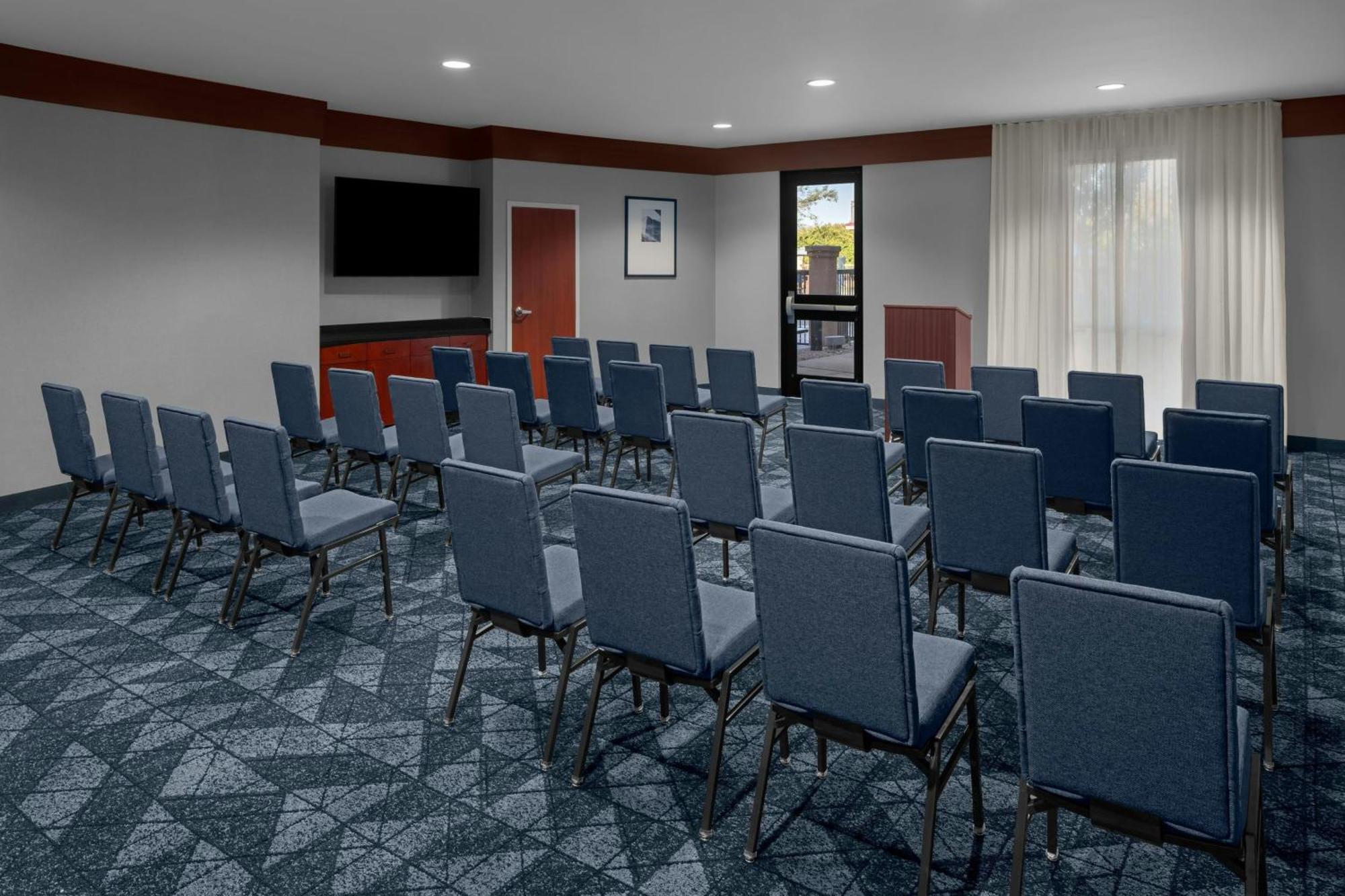 Courtyard By Marriott Santa Clarita Valencia Hotel Bagian luar foto