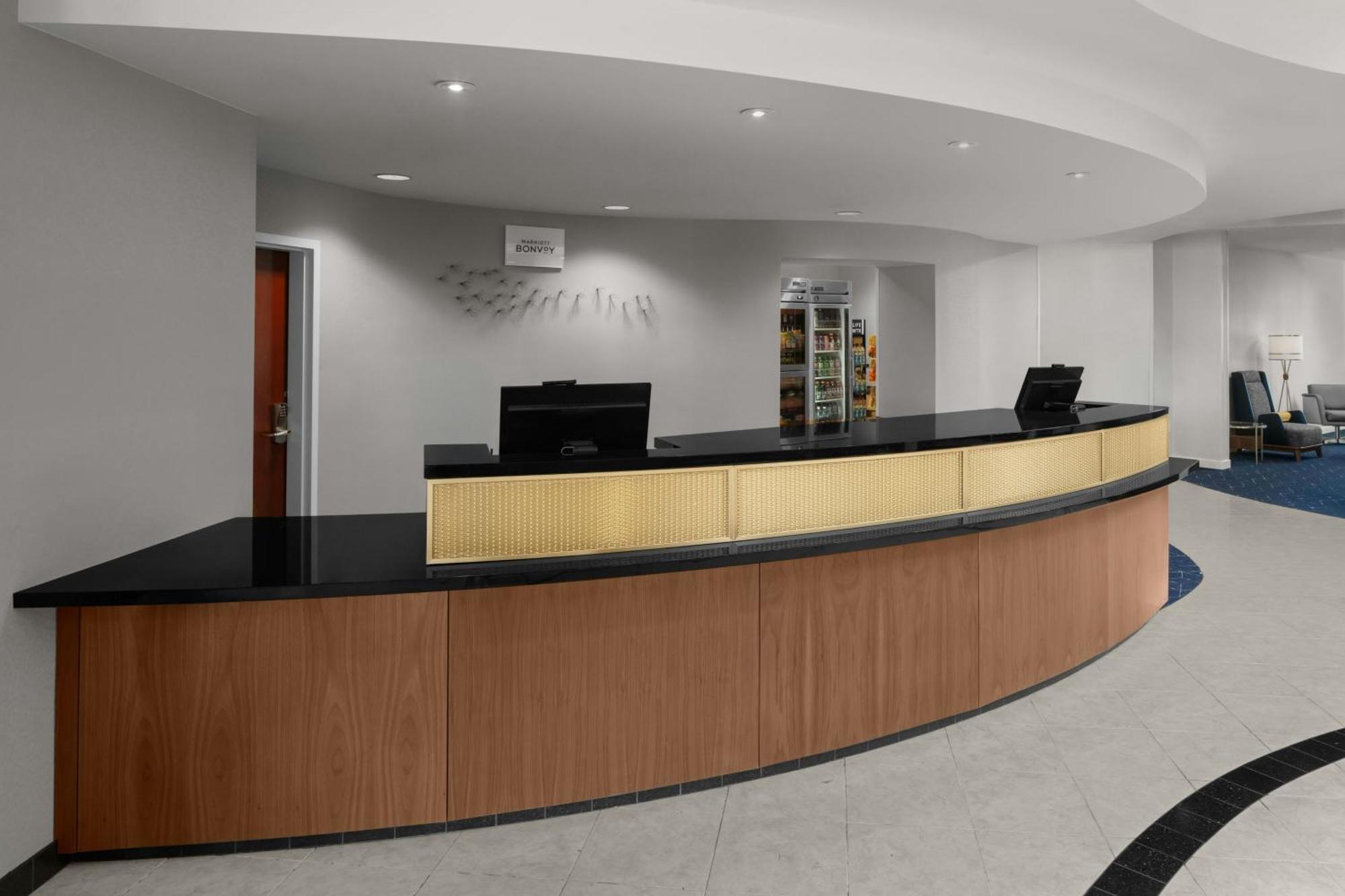 Courtyard By Marriott Santa Clarita Valencia Hotel Bagian luar foto